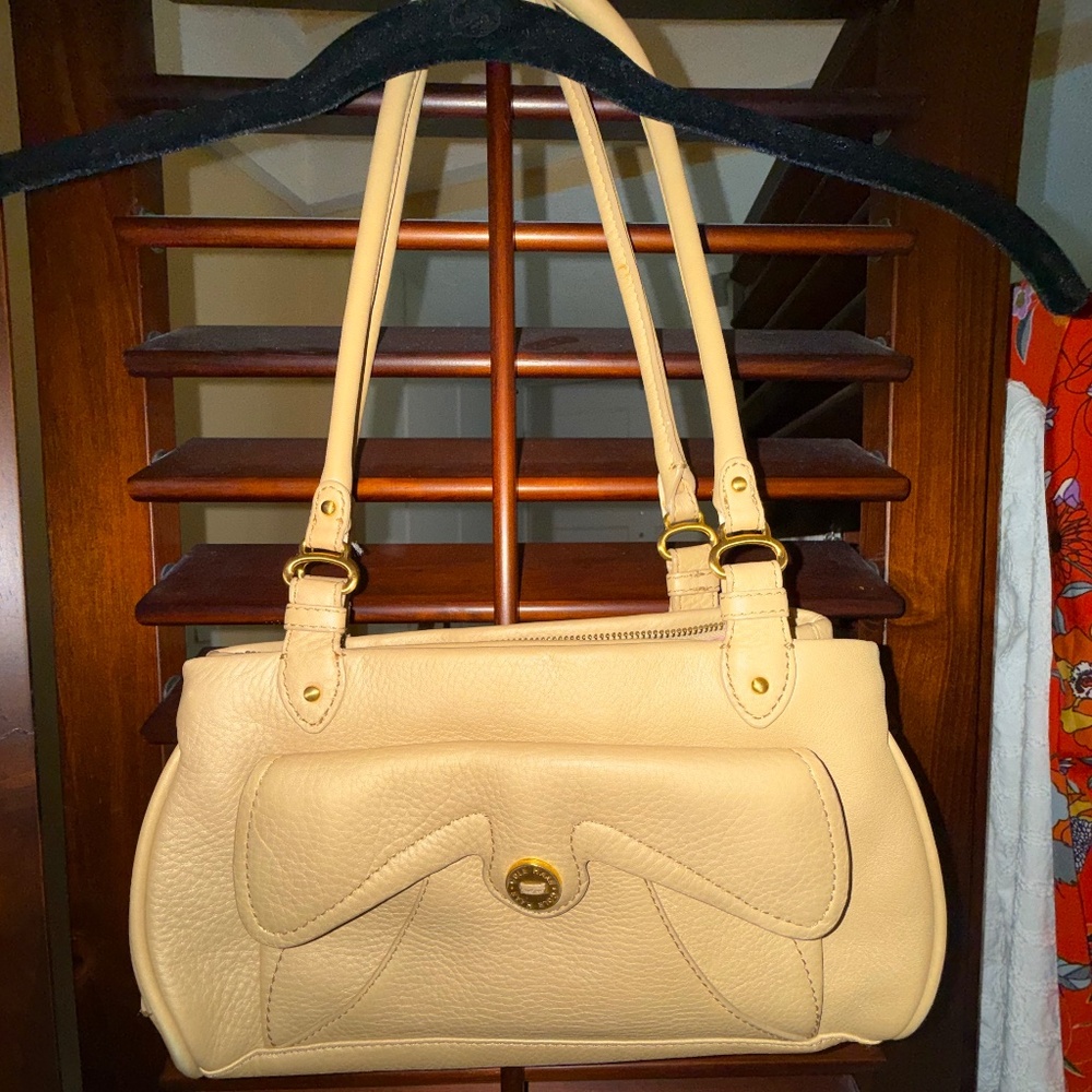 EUC RARE VNT COLE HAAN BURNISHED TAN HANDBAG